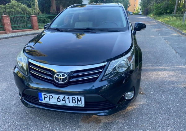 Toyota Avensis cena 31500 przebieg: 209200, rok produkcji 2012 z Piła małe 79